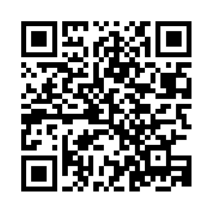 急速掠过的三人迅速瞥了眼不远处的碧月夫人二维码生成