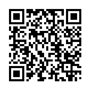 总觉得这小丫头正在给他画一个深坑二维码生成