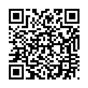 想到这里赵怡想要用镜子照一下自己二维码生成