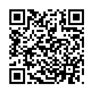 慕容玥首先便将手伸向水菲菲手中的女孩二维码生成