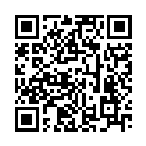 慕希宸陪伴黛比一家去了丹尼尔的墓前拜祭二维码生成