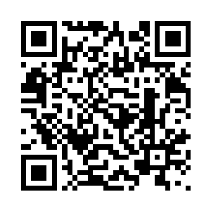 我刚来学校就看到他俩在对面站着二维码生成