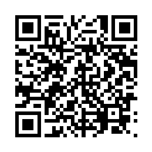 我听说那个贱妇正在为你和轻盈打造龙冠凤袄二维码生成