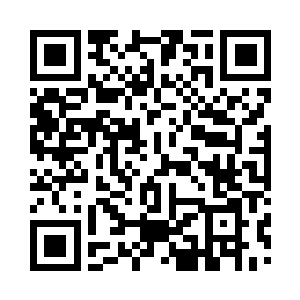 我和雅文一起默默地走到了上场门后面二维码生成