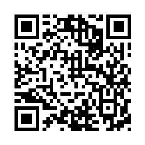 我回头苦笑了一声又坐回到餐桌旁说二维码生成