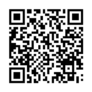 我拍了徐韶一下和他一起往护栏那里站了过去二维码生成