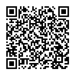 我猛地一个飞刺直接破开了一个僵尸的头颅然后猛地朝着我看到的入口跑去二维码生成