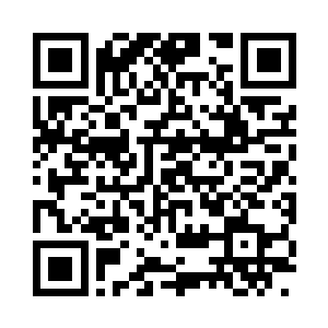 我眼看着两条大黏胡子朝那具铁棺材爬去二维码生成