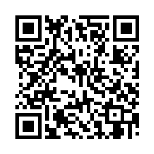 我说完这些话雅文还是站在那里一动不动二维码生成