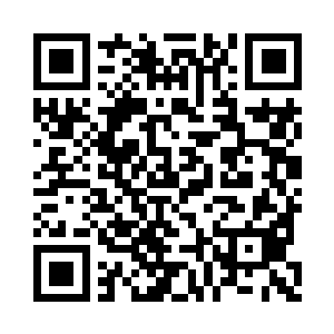 我飞快的瞄准了一上洞口就用力不要命的爬去二维码生成