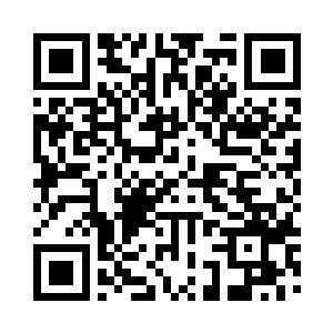 或者是跟比自己更小的堂弟堂妹在地上玩泥巴二维码生成