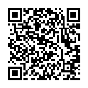 或许她根本就没有意识到自己正在做着这样一件事情二维码生成