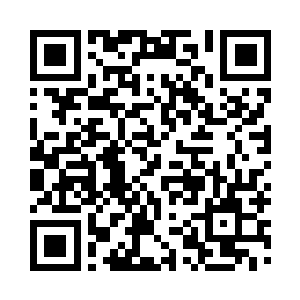 或许感受到了对面大姐姐散发的冰冷气息二维码生成