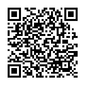 或许是因为刚才发生的事情让她的思维跳跃的跨度太大了一点二维码生成