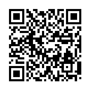 所以他们一早连饭都没用就来这里二维码生成