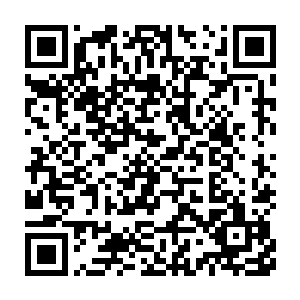 所以他才在夏天祁当着媒体的面否认与自己的关系时突发心脏病去世二维码生成