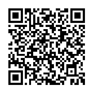 所以周晓莉过来停车的时候就没发现方灵颖的车二维码生成