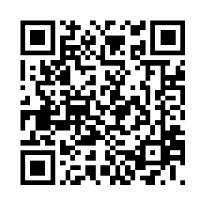 所以她干脆利用这里的环境席地而坐二维码生成