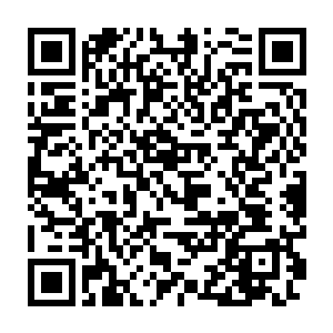 所以平时她在抓贼的时候也会模仿那些女明星所表演出来的那些动作二维码生成