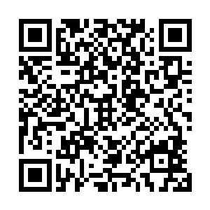 所以泳池里的水平时都存贮在飞舟的内部的活化储藏水箱内二维码生成