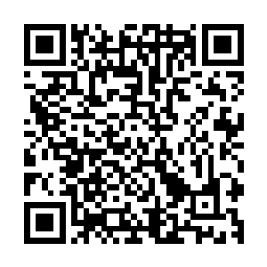 所以特别聘请了一个医疗小队每天对母亲的身体进行检测记录二维码生成