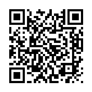 所以走到我面前之后得低着头看我二维码生成