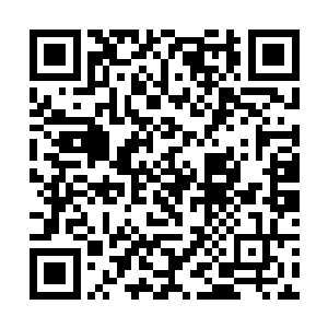 所以进入修罗之塔的时候我们就每人带了两张紫金卡二维码生成