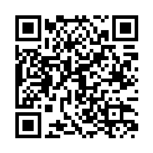 所有年轻女人的目光都是不自觉地向着他聚集二维码生成