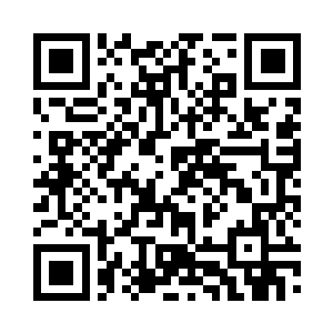 扈秋娘就也立刻依言搬了椅子到她床前二维码生成