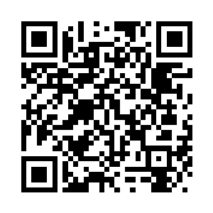 手上还捧着一包薯片拿着一杯可乐二维码生成