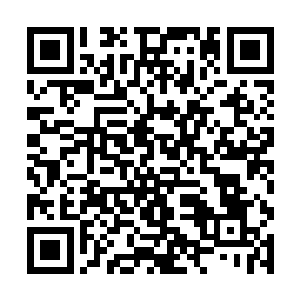 手中的大龙刀便闪烁着猩红色的光芒急速的落了下去二维码生成