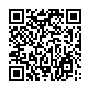 手中的桃木剑朝着我的身上就砍了下来二维码生成