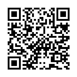 手腕上已经扣牢了一个血红的爪套二维码生成