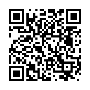 手里还死死的拽着一块粉色的毛巾二维码生成