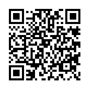 才发现夏云杰的目光正顺着自己的领口往下看二维码生成