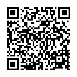 扑出点球的范德萨没看到荣光的那一脚空中接力一样的倒钩二维码生成