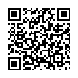 打开了包袱看着其中一件豆青色的棉袍二维码生成