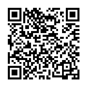 扛着摄像机考虑到时候等到真正录制了该怎么抓镜头的二维码生成