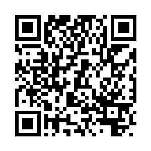 把一些食物和清水拿出去给众人分了一下二维码生成