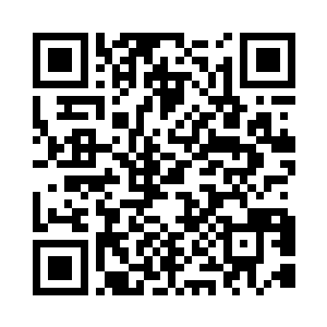 抬起相机就对着车厢内部不断按下快门二维码生成