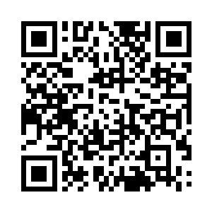 抹了淡妆的她此刻黑着脸看起来异常阴沉可怕二维码生成