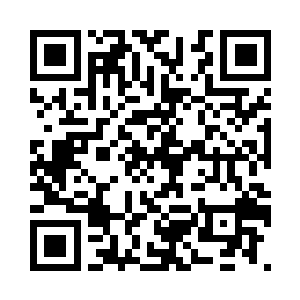 拿出一根顶级的古巴雪茄递给周闰发二维码生成