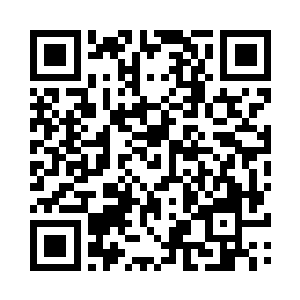 拿着床单也是把自己的脑袋给蒙上了二维码生成