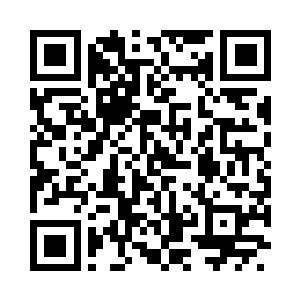 拿着的那张昏黄照片仿佛有着千斤般的重量二维码生成