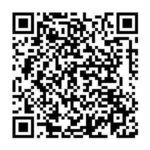 捧山真人只是淡淡的看了陆仲明夫妻和赵游仙手上的白银秘藏一眼二维码生成