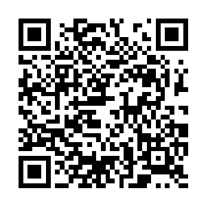 掌心炙热的温度又和奖座上冰凉的温度碰撞在一起二维码生成