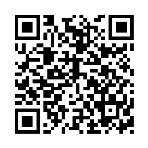 接待他的是一个看上去很资深的中年老师二维码生成