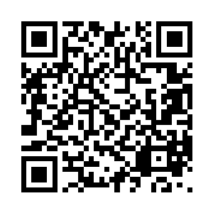 接着周围的水面钻出了几朵成熟的莲蓬二维码生成