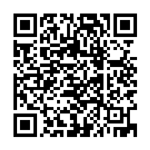 控制已经靠近武逆二十丈的三把金色魂剑猛然朝他脑袋飞射而去二维码生成
