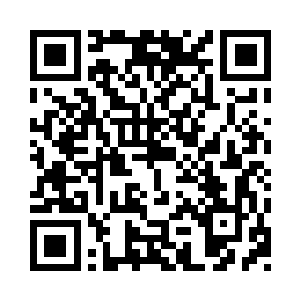 握着手枪就朝这些尸体的脑门上开了一枪二维码生成